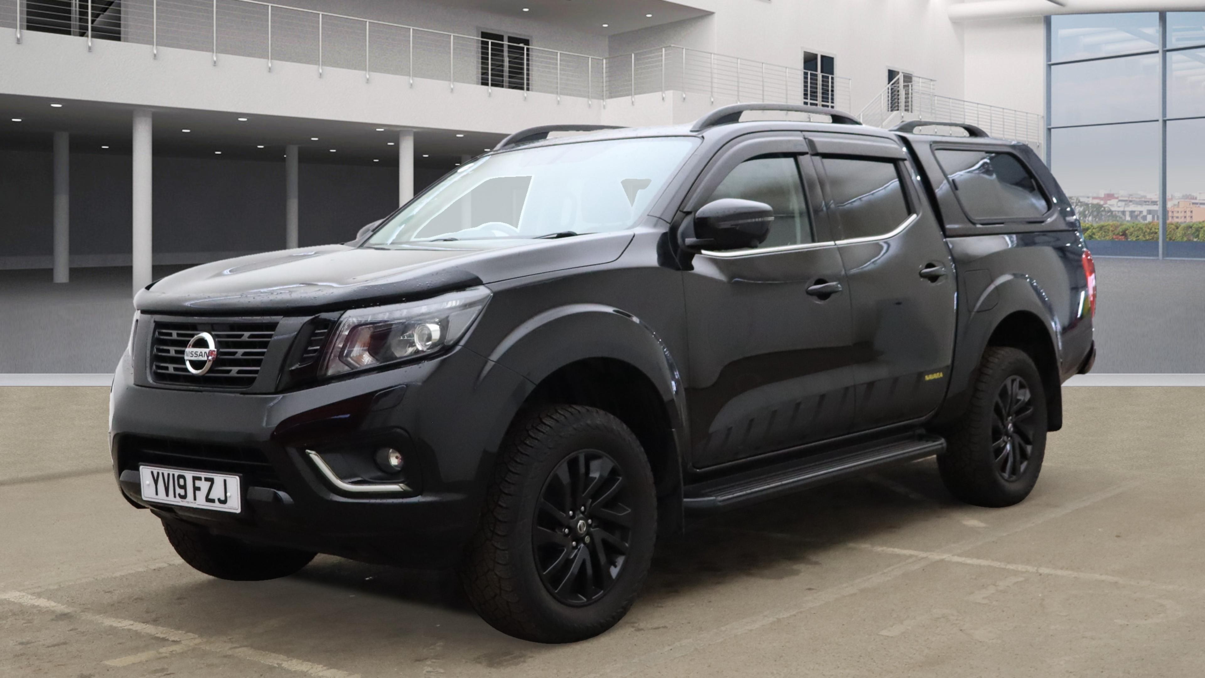 NISSAN Navara